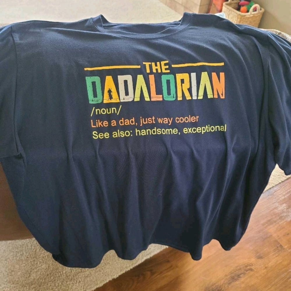 "Dadalorian" T-shirt